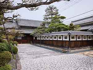 藤本酒造店舗外観